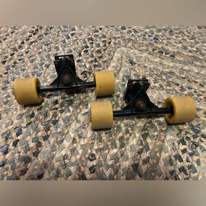 Black Skateboard (longboard)Trucks with Yellow Wheels
